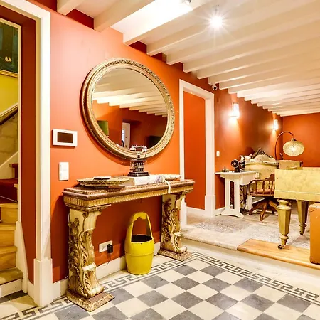 Luxa Charmhouse בית הארחה 4*