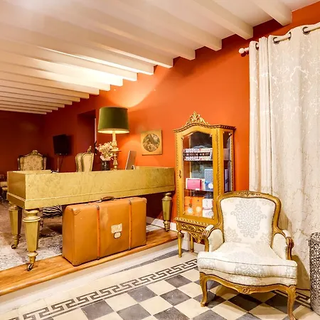 בית הארחה Luxa Charmhouse סינטרה