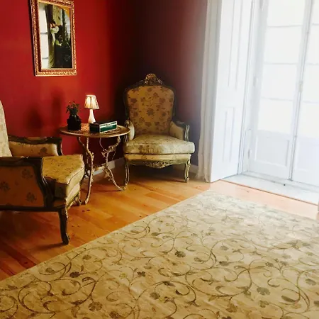 Luxa Charmhouse 4* סינטרה