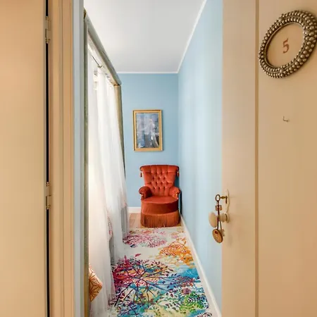 Luxa Charmhouse סינטרה