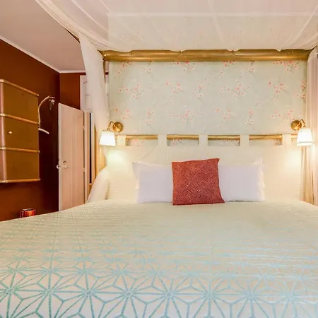 Luxa Charmhouse 4* סינטרה